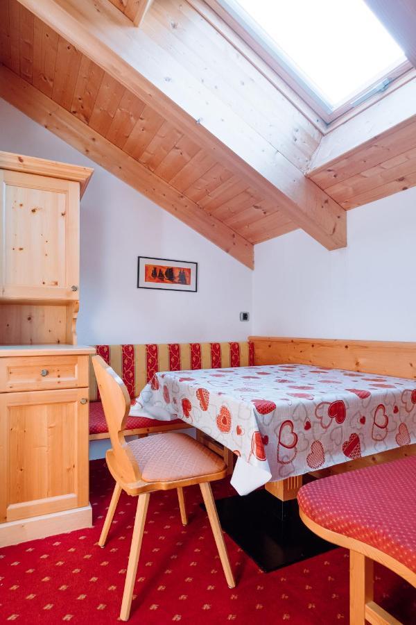 Residence Alpenrose Rasùn di Sotto المظهر الخارجي الصورة